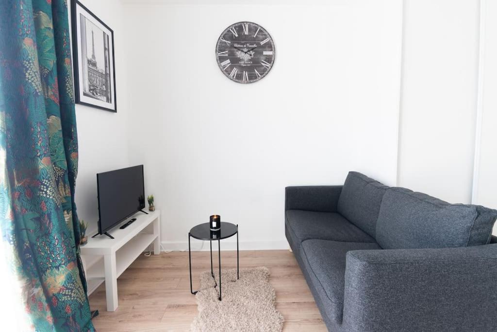 Le Citadin-T1-28M2-Pte Paris M7 Apartamento Le Kremlin-Bicêtre Exterior foto