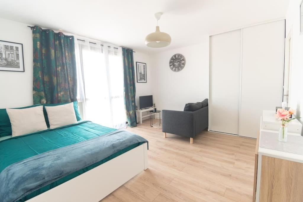 Le Citadin-T1-28M2-Pte Paris M7 Apartamento Le Kremlin-Bicêtre Exterior foto